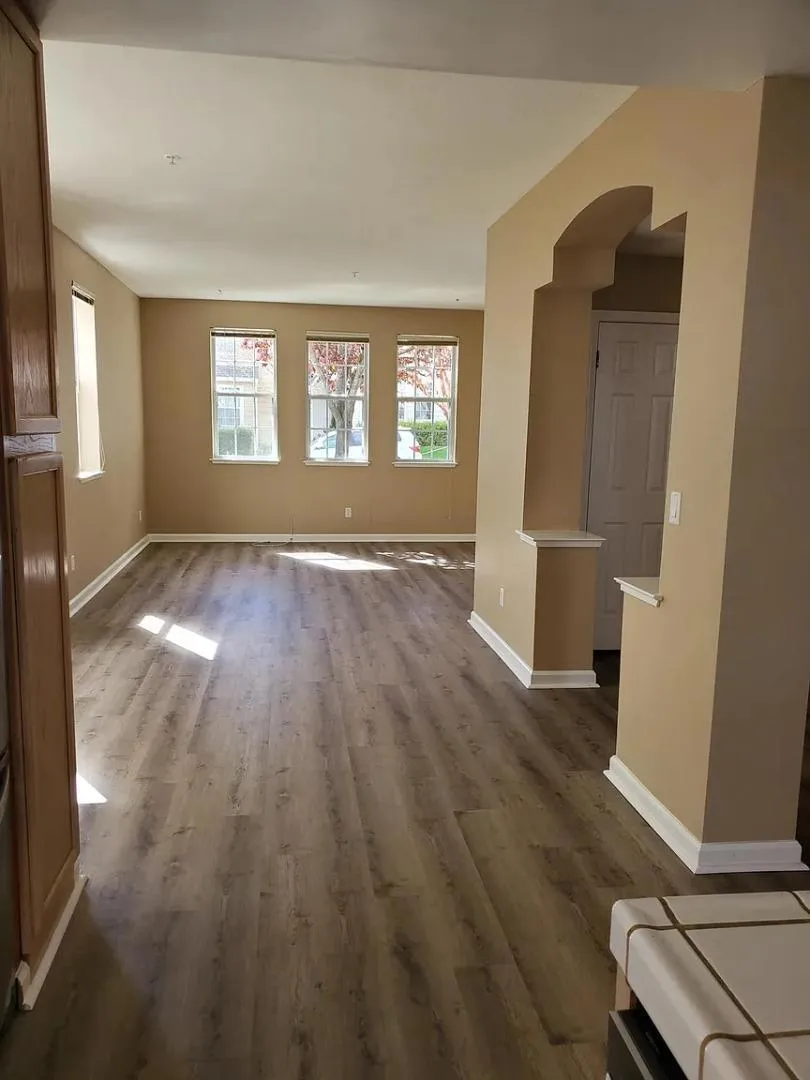 106 Village Circle Santa Cruz, CA 95060