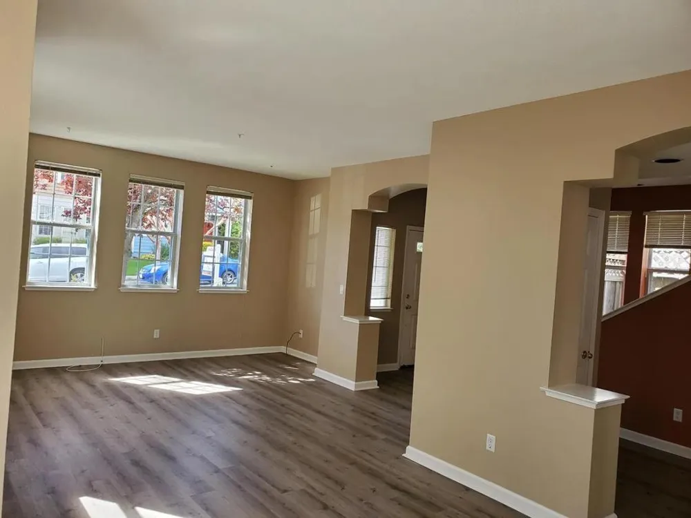 106 Village Circle Santa Cruz, CA 95060