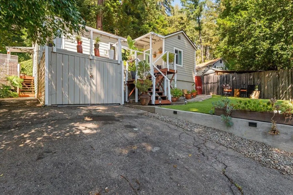 325 Brimblecom Road Boulder Creek, CA 95006