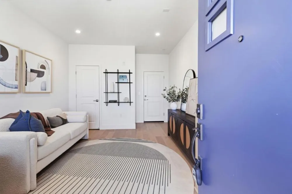 2861 Josephine Lane Palo Alto, CA 94303