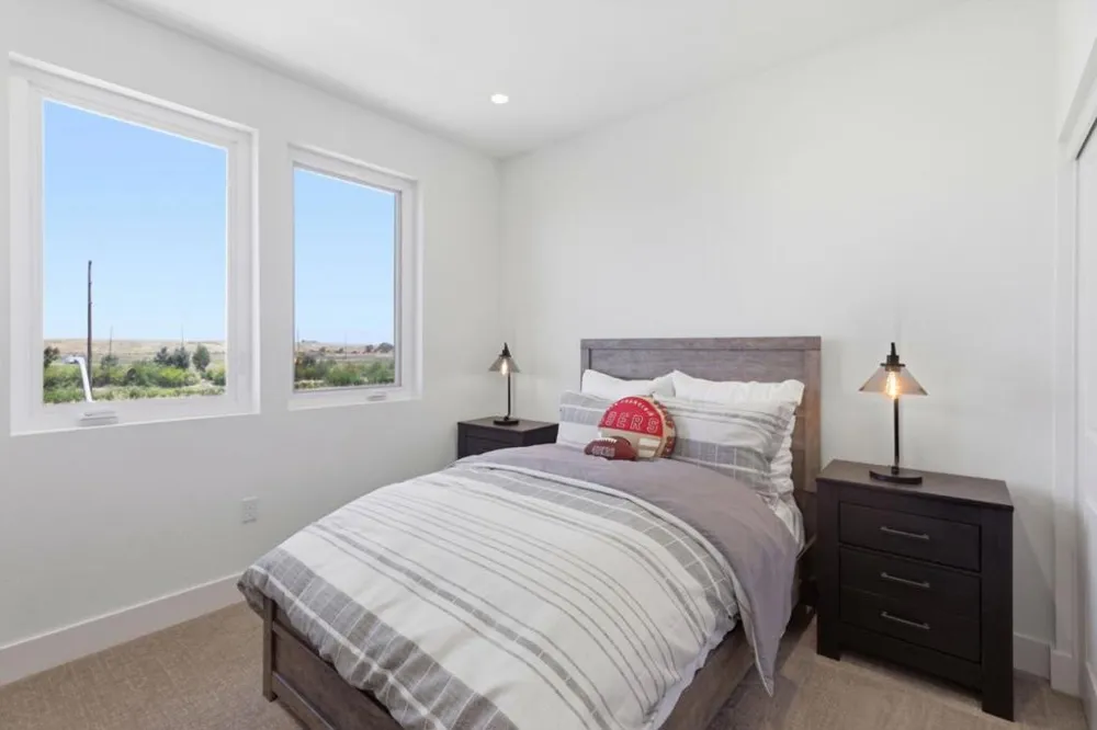 2861 Josephine Lane Palo Alto, CA 94303