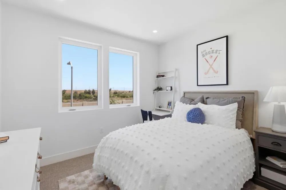 2861 Josephine Lane Palo Alto, CA 94303