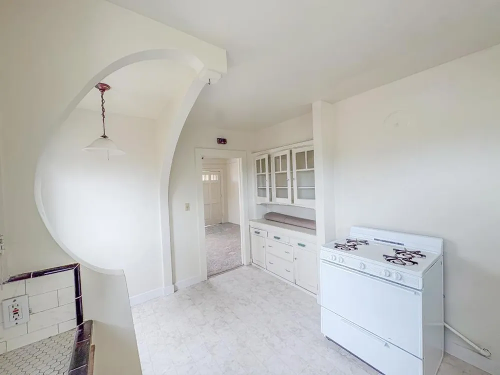 26 Laurel Street Watsonville, CA 95076