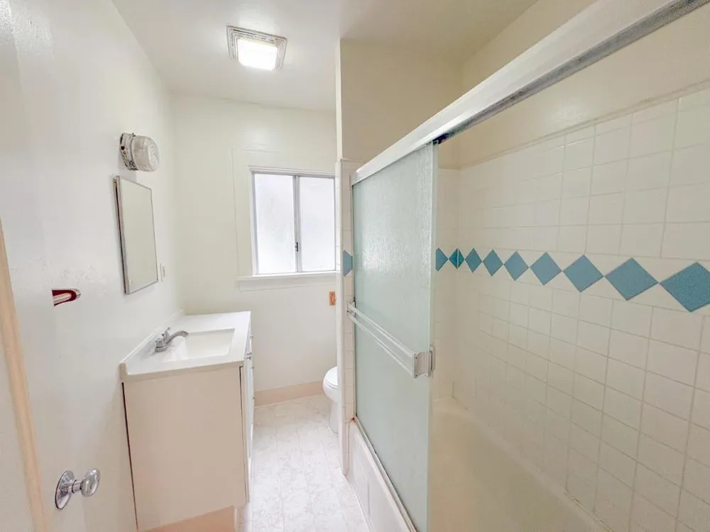 26 Laurel Street Watsonville, CA 95076