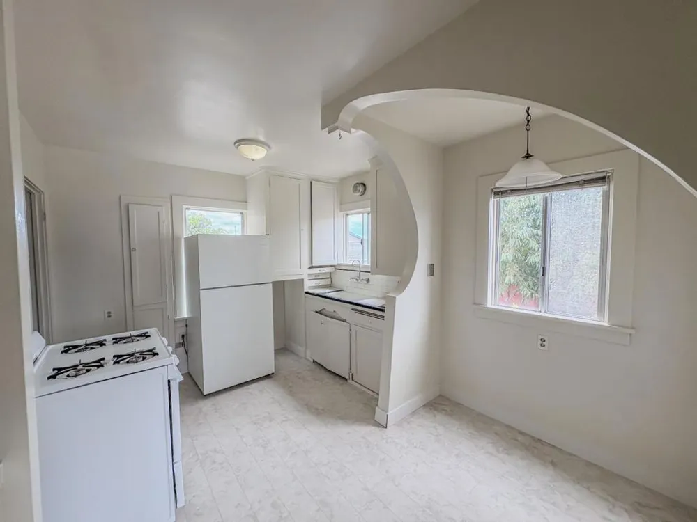 26 Laurel Street Watsonville, CA 95076