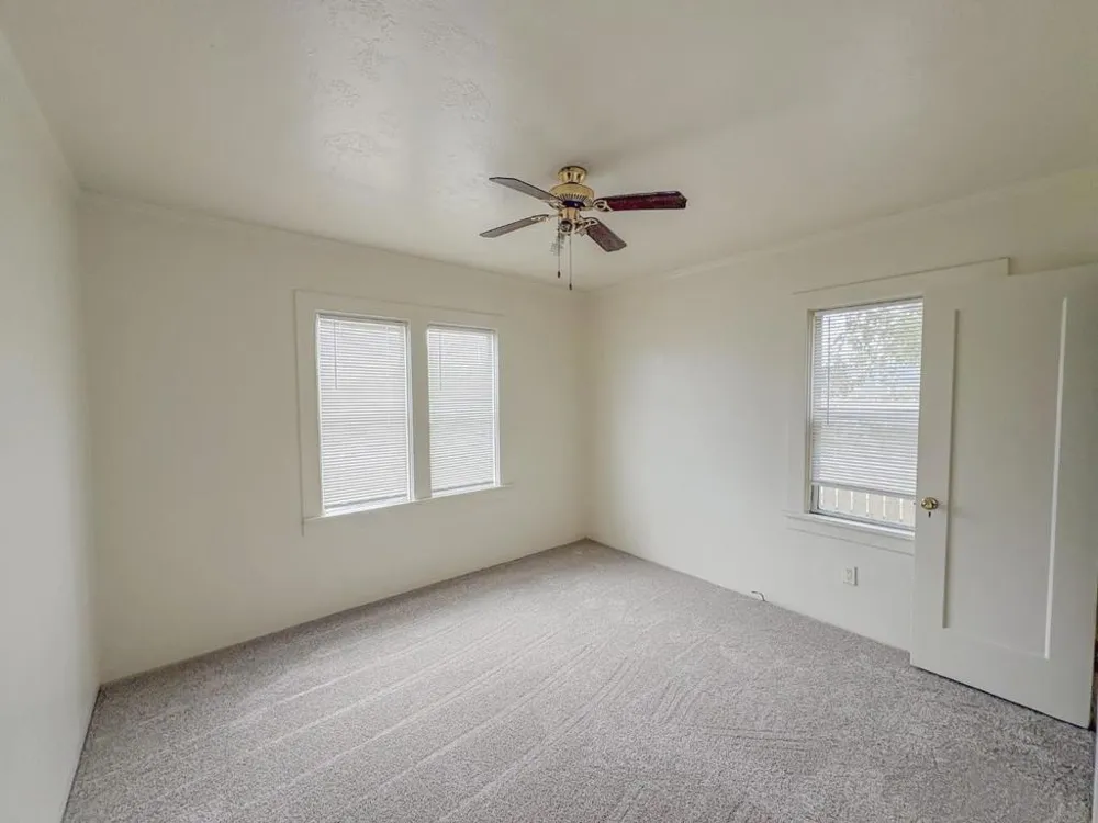 26 Laurel Street Watsonville, CA 95076