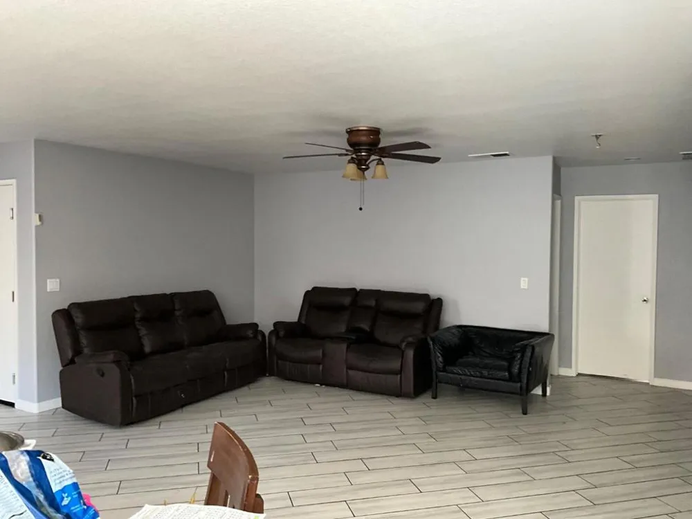 2560 Glenview Drive Hollister, CA 95023