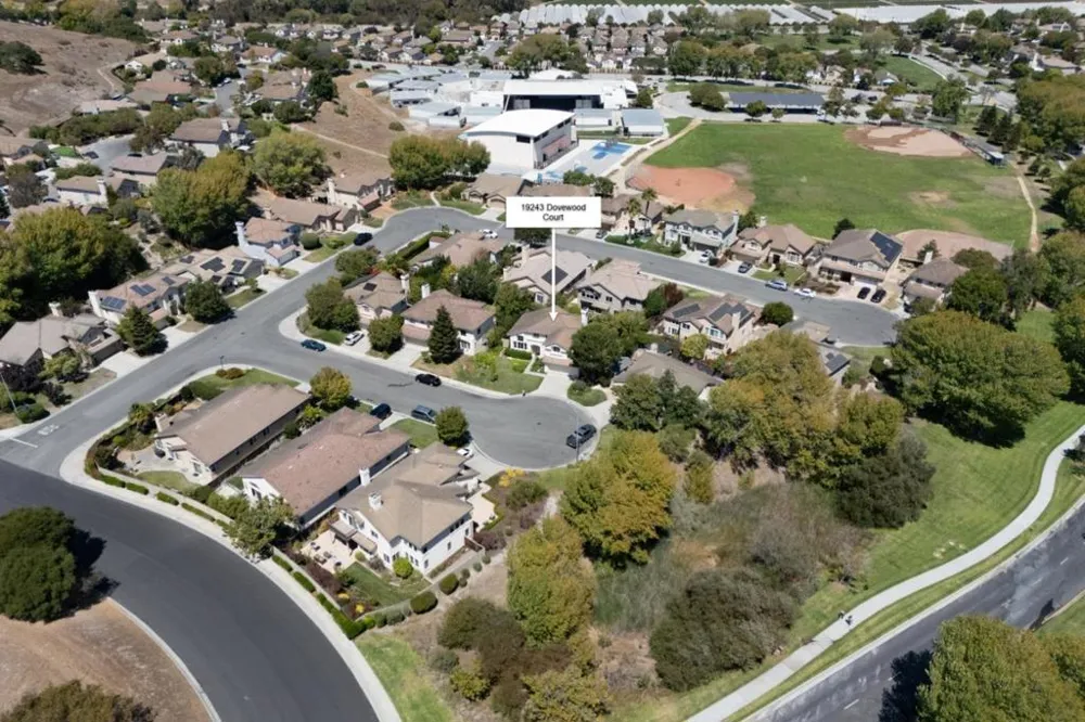19243 Dovewood Court Salinas, CA 93908