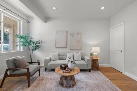 499 Boynton Avenue #2