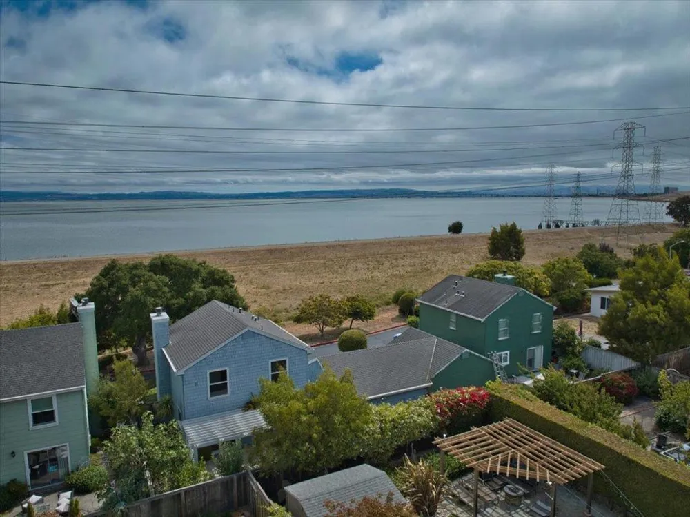3 Bay San Mateo, CA 94401