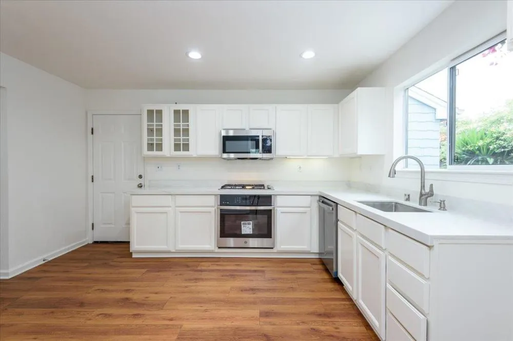 3 Bay San Mateo, CA 94401