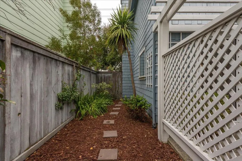 3 Bay San Mateo, CA 94401