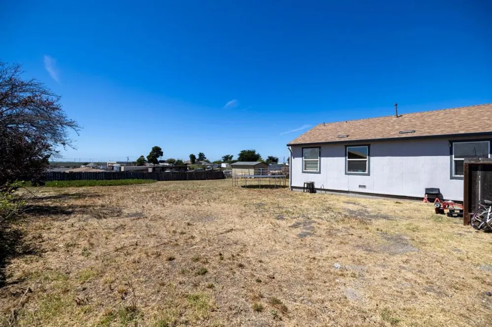 323 Addington Lane Salinas, CA 93907