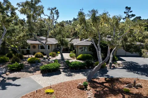 2831 Sloat Road