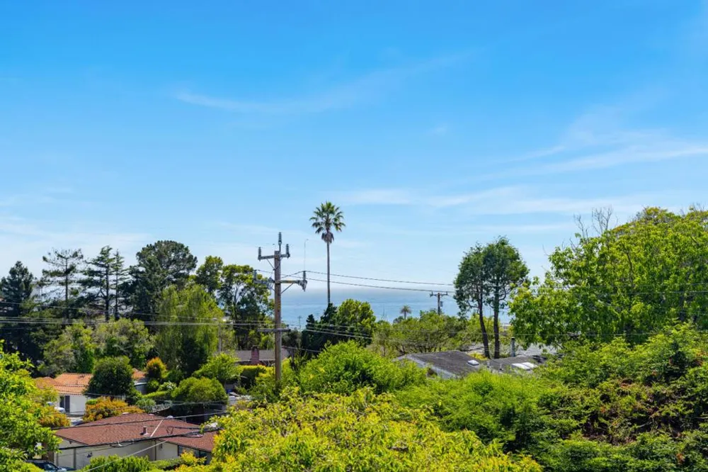 233 Wixon Avenue Aptos, CA 95003