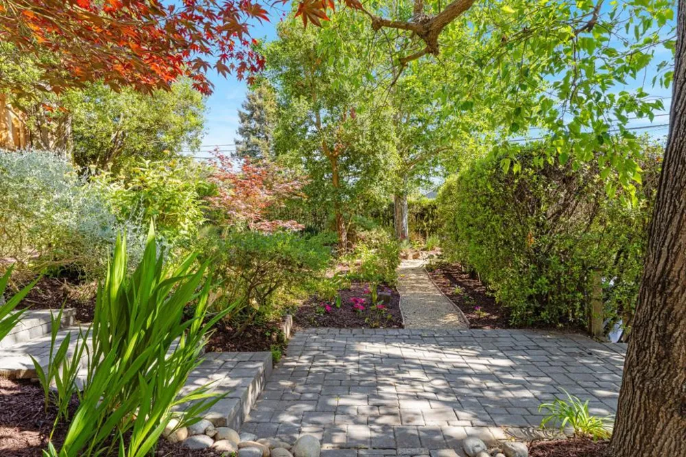 233 Wixon Avenue Aptos, CA 95003