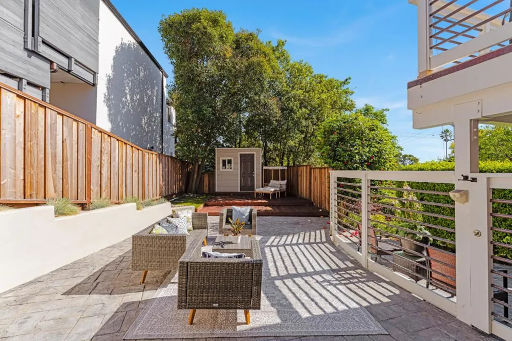 233 Wixon Avenue Aptos, CA 95003