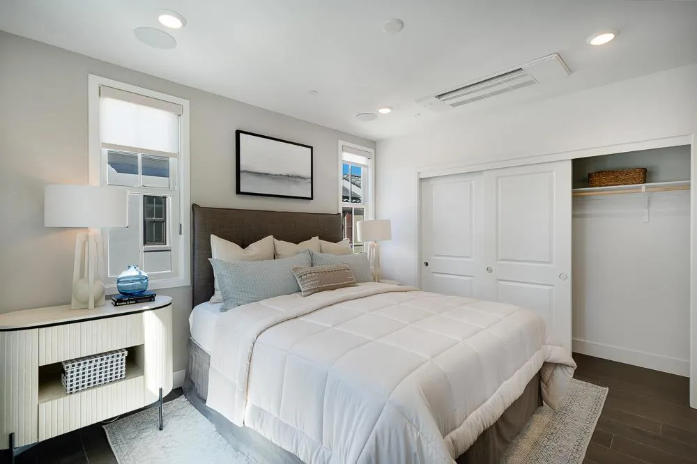 2120 Latham Street Mountain View, CA 94040