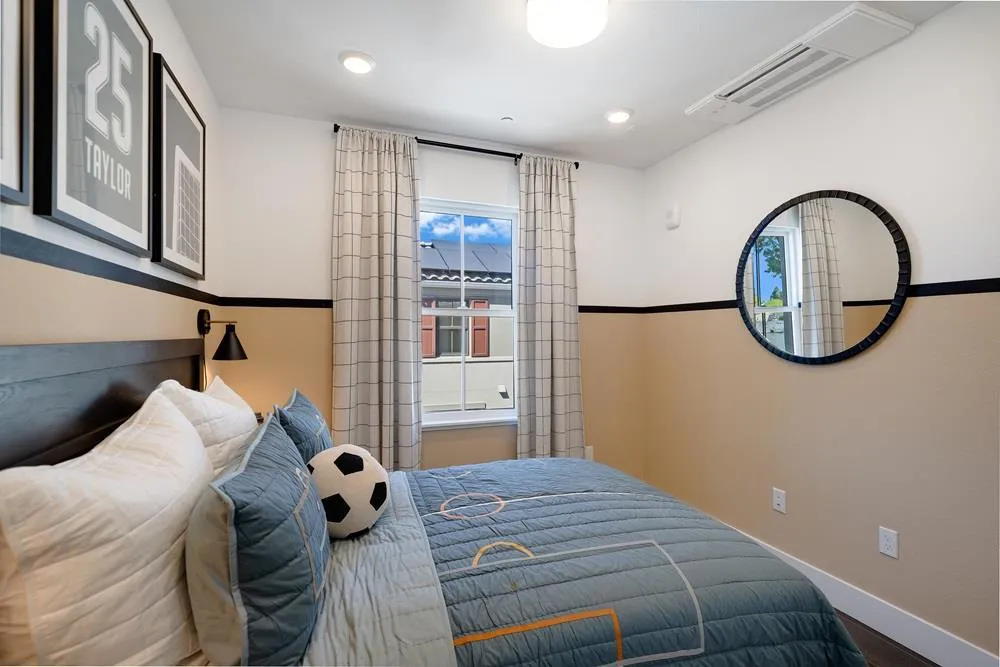 2120 Latham Street Mountain View, CA 94040