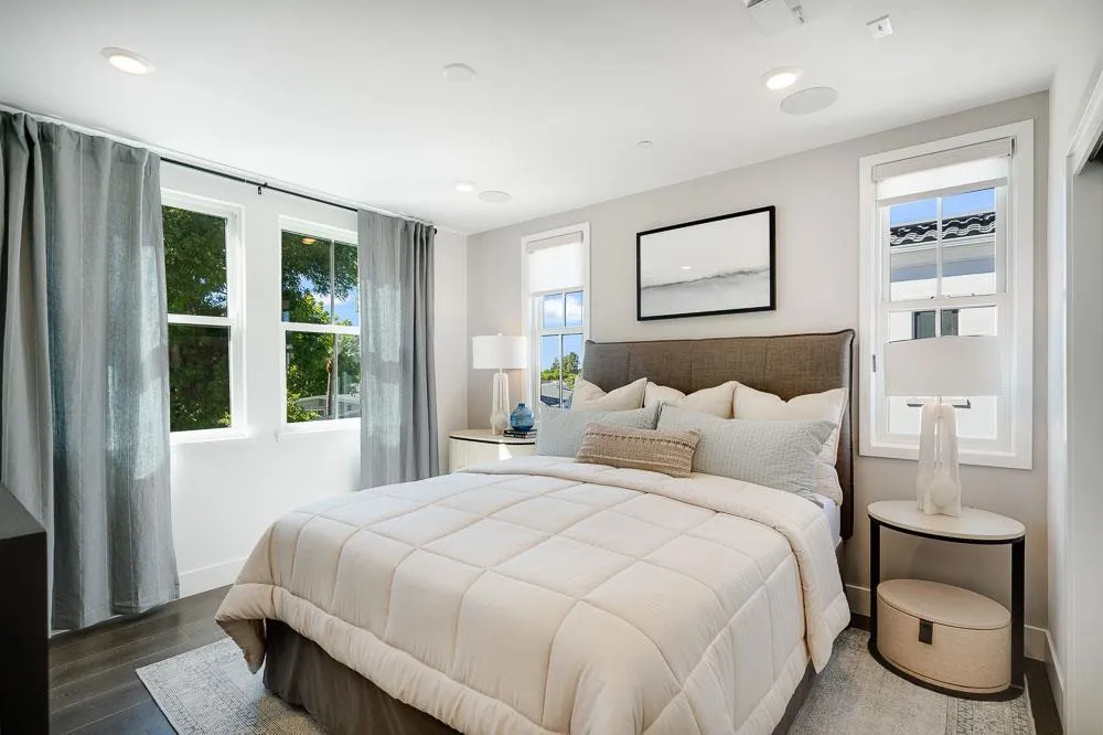 2120 Latham Street Mountain View, CA 94040