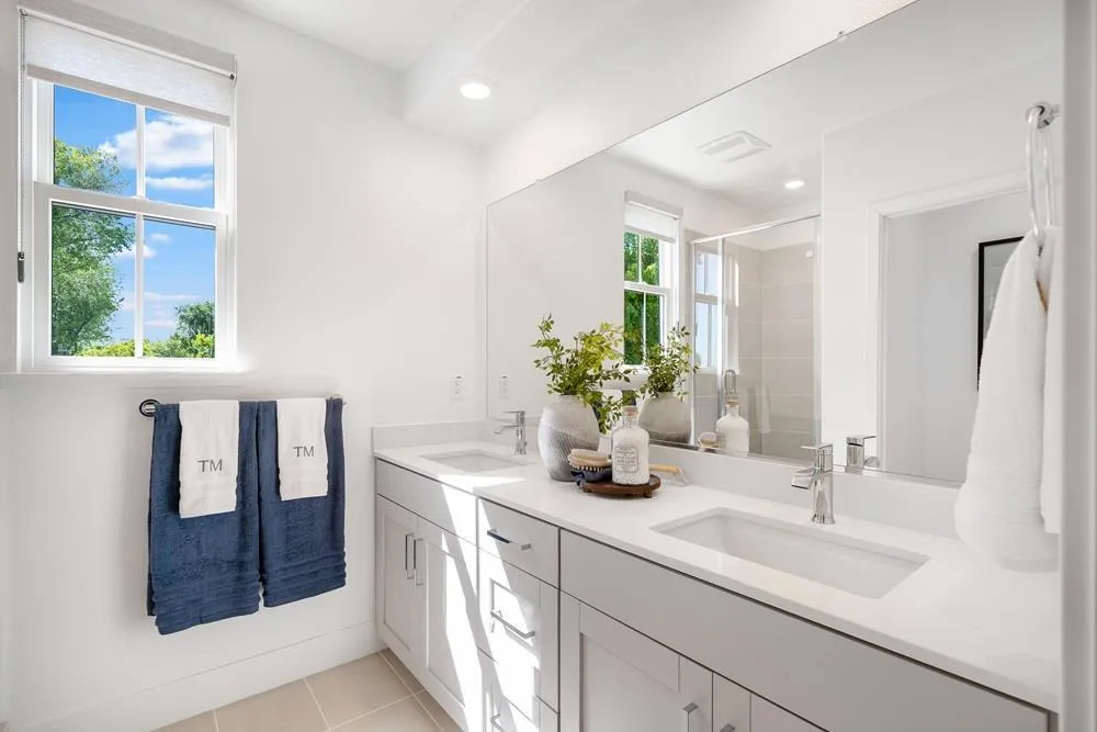 2120 Latham Street Mountain View, CA 94040