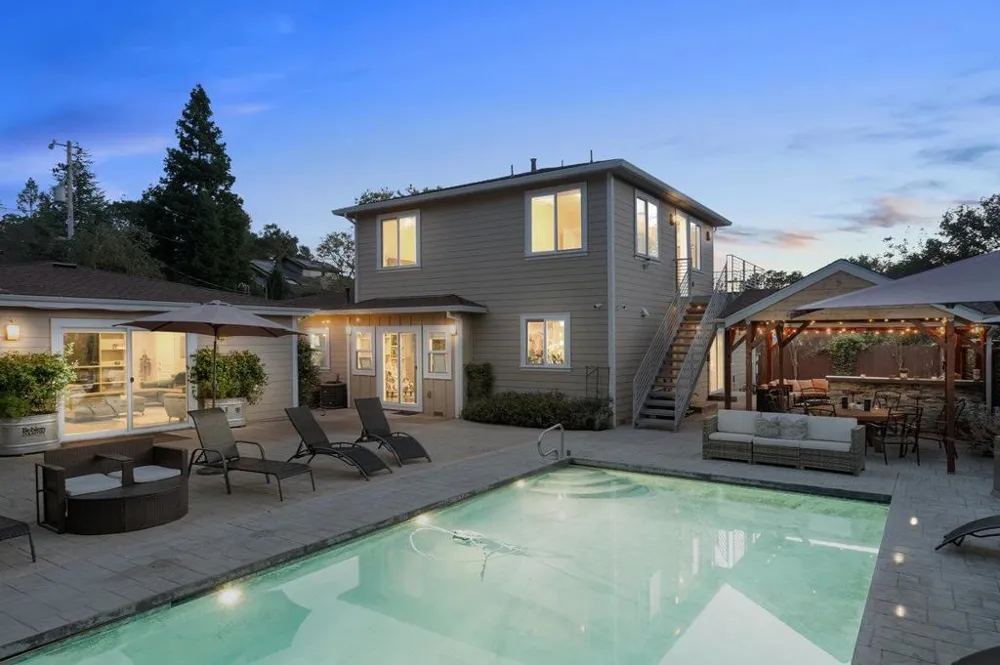 227 Theodor Lane Sonoma, CA 95476