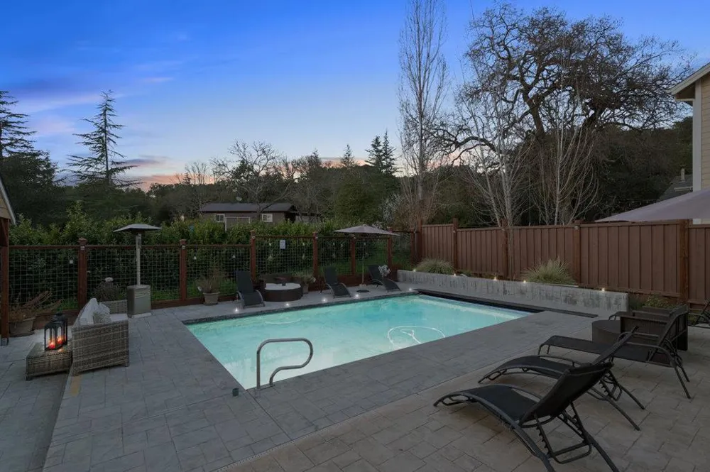 227 Theodor Lane Sonoma, CA 95476