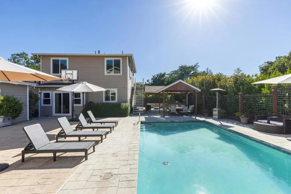 227 Theodor Lane Sonoma, CA 95476