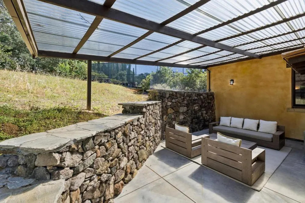600 Moore Road Woodside, CA 94062
