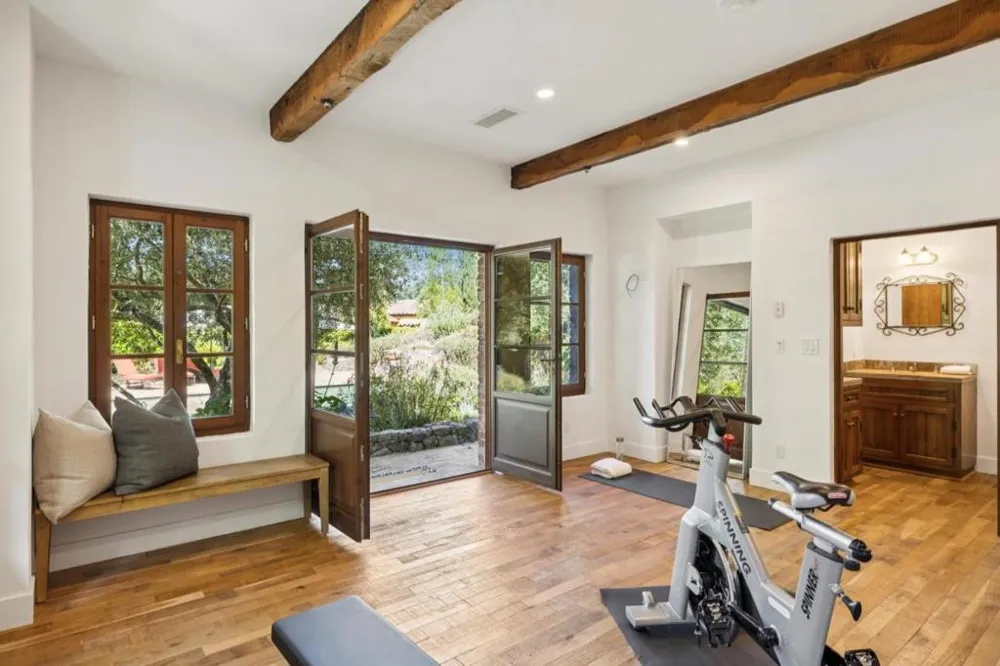 600 Moore Road Woodside, CA 94062