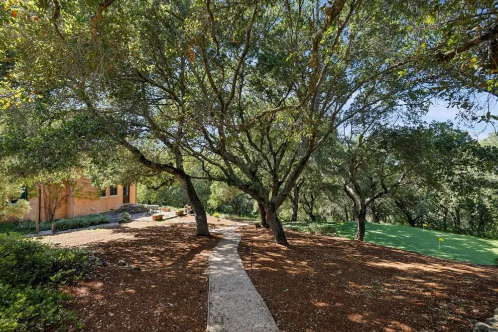 600 Moore Road Woodside, CA 94062