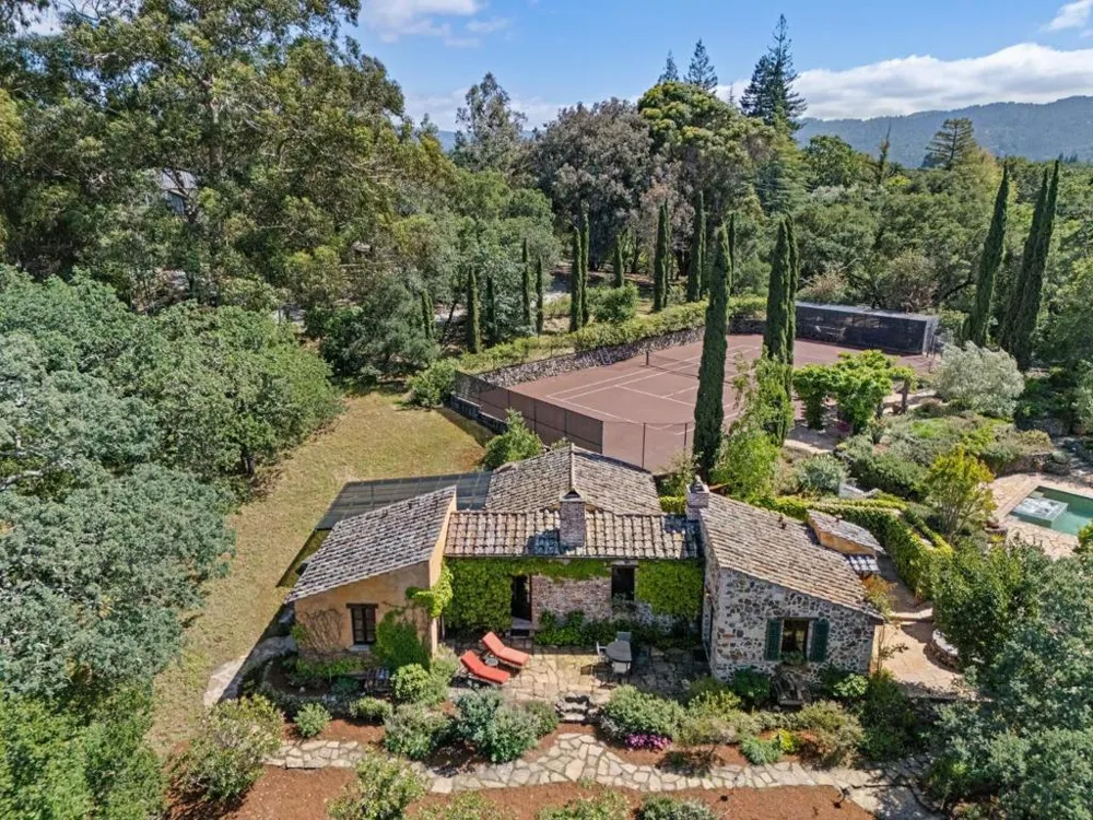 600 Moore Road Woodside, CA 94062