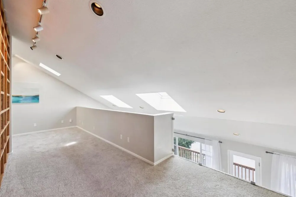 909 Etheldore Street Moss Beach, CA 94038