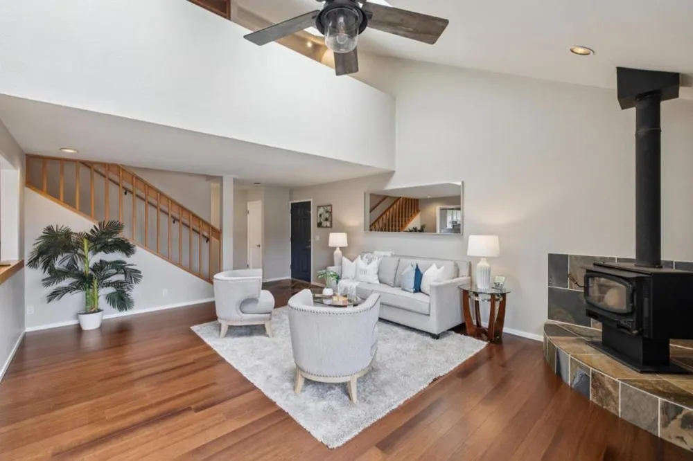 909 Etheldore Street Moss Beach, CA 94038