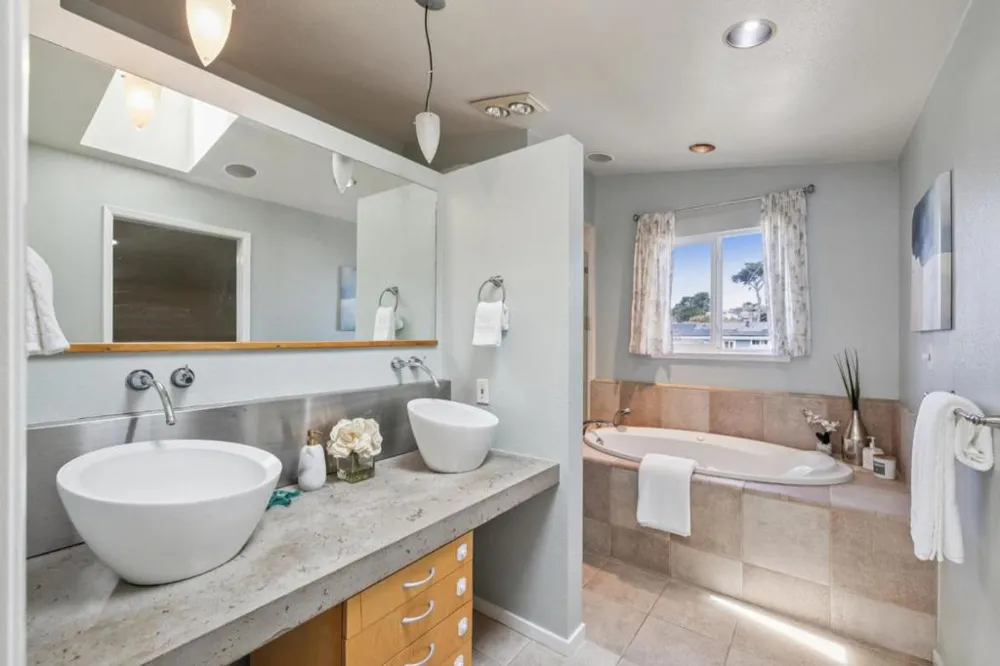 909 Etheldore Street Moss Beach, CA 94038