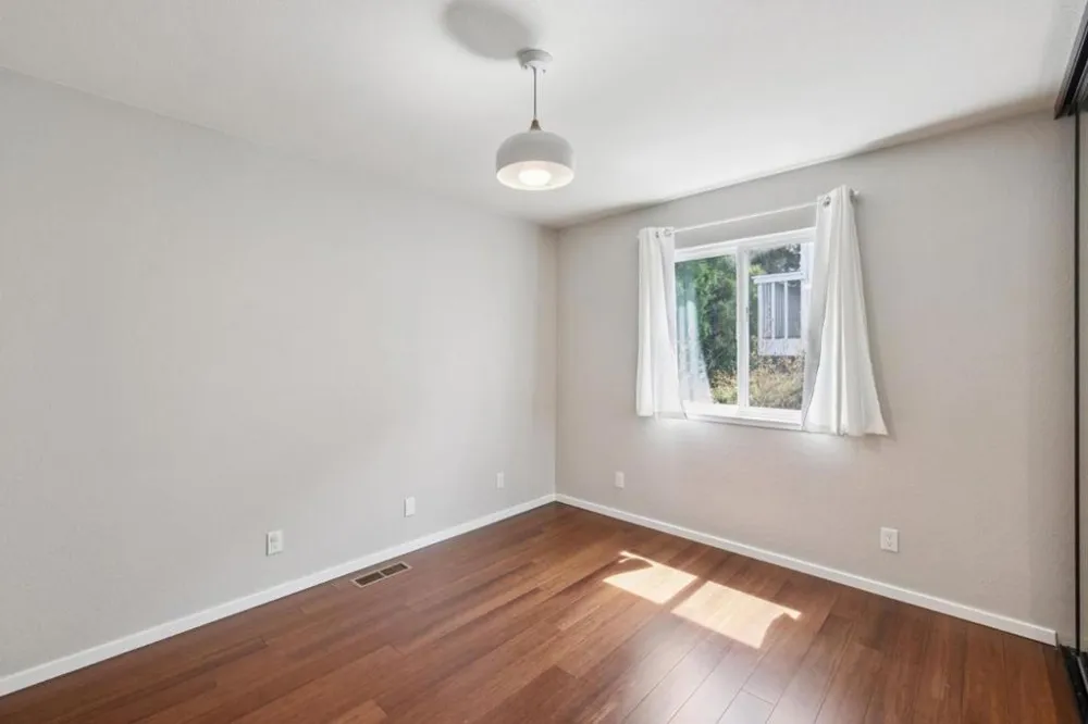 909 Etheldore Street Moss Beach, CA 94038