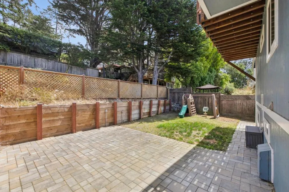 909 Etheldore Street Moss Beach, CA 94038