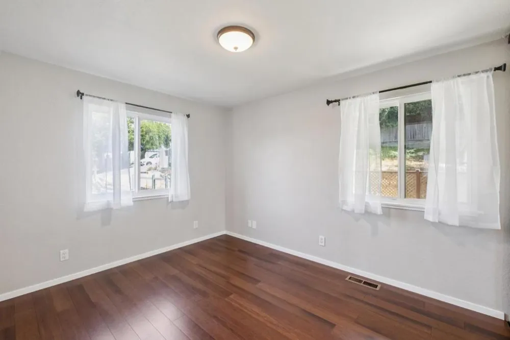 909 Etheldore Street Moss Beach, CA 94038