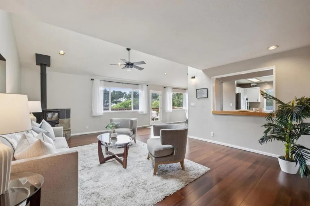909 Etheldore Street Moss Beach, CA 94038
