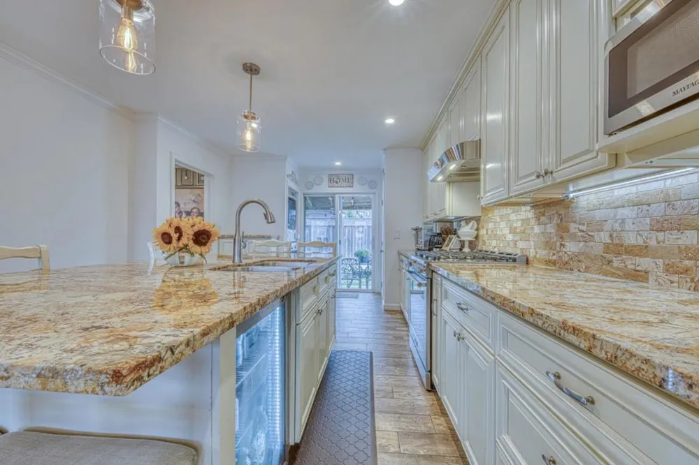 10941 Axtell Street Castroville, CA 95012