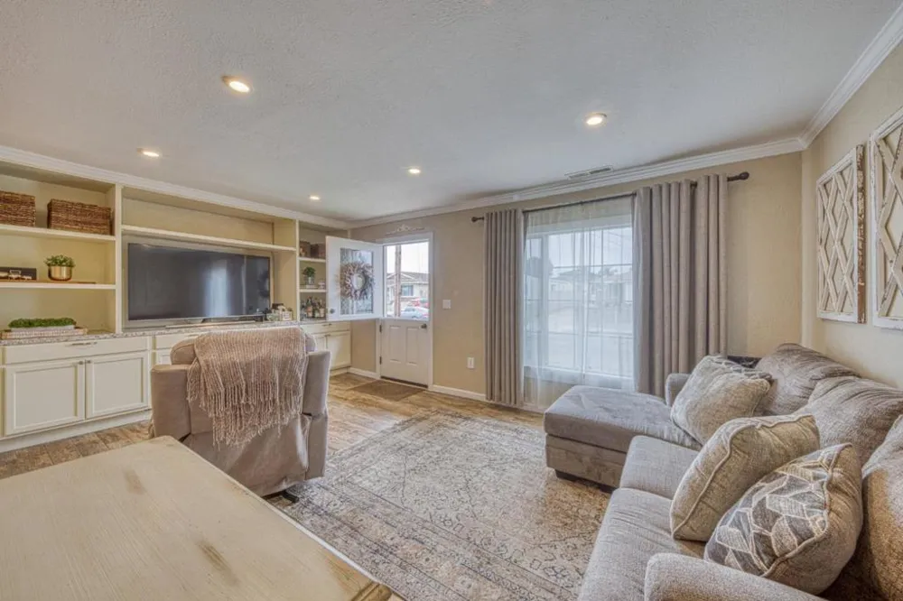 10941 Axtell Street Castroville, CA 95012