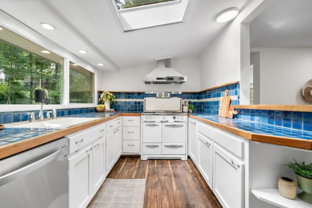619 Redwood Drive Felton, CA 95018