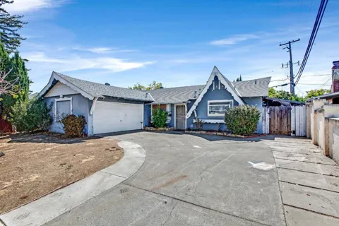 1438 Helmond Lane