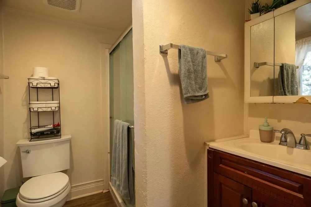 11705 Foothill Avenue Gilroy, CA 95020