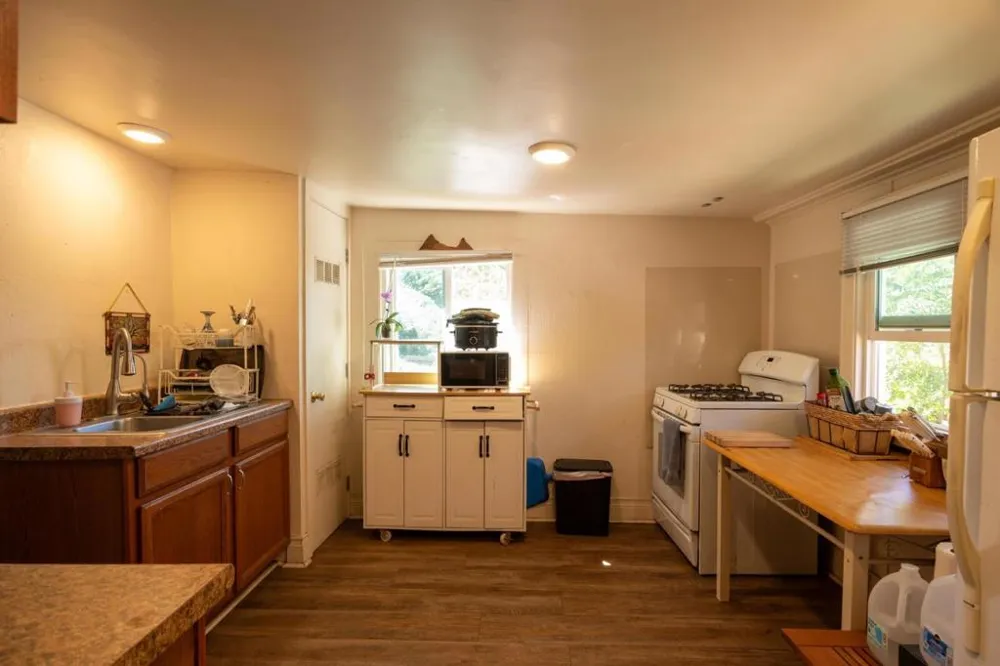 11705 Foothill Avenue Gilroy, CA 95020