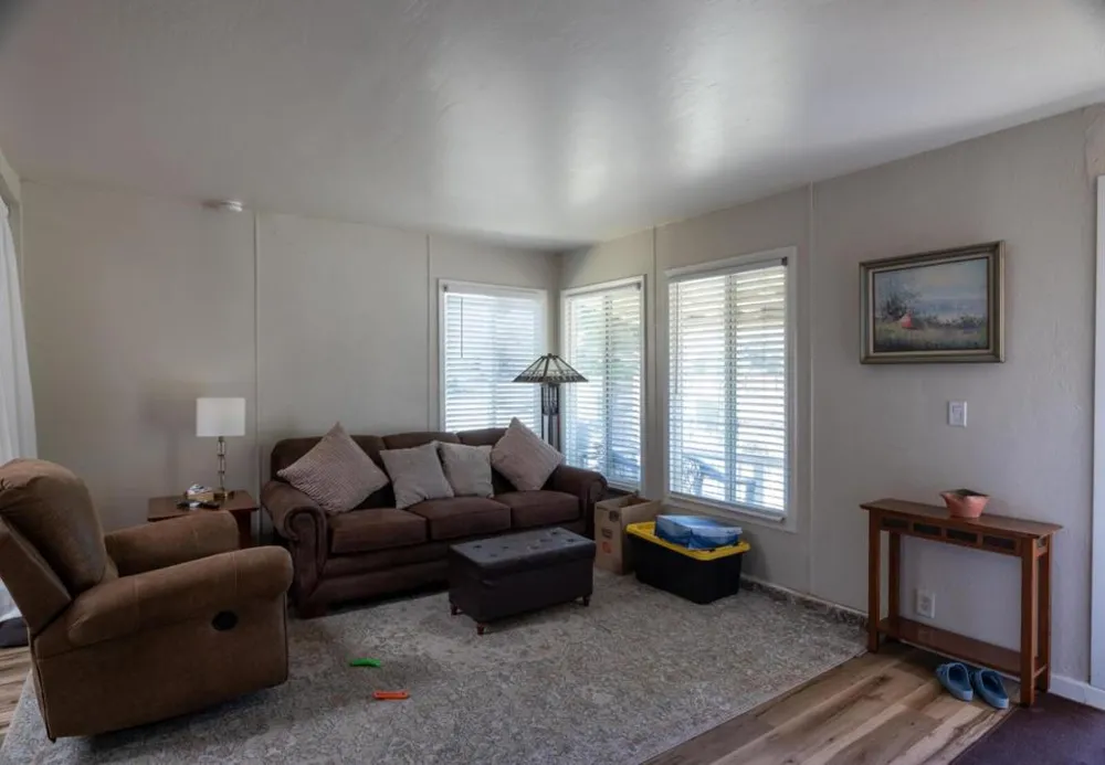 11705 Foothill Avenue Gilroy, CA 95020