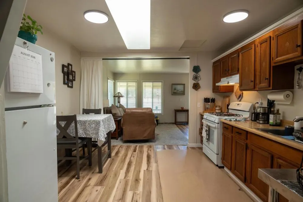 11705 Foothill Avenue Gilroy, CA 95020