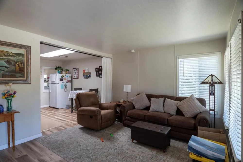 11705 Foothill Avenue Gilroy, CA 95020