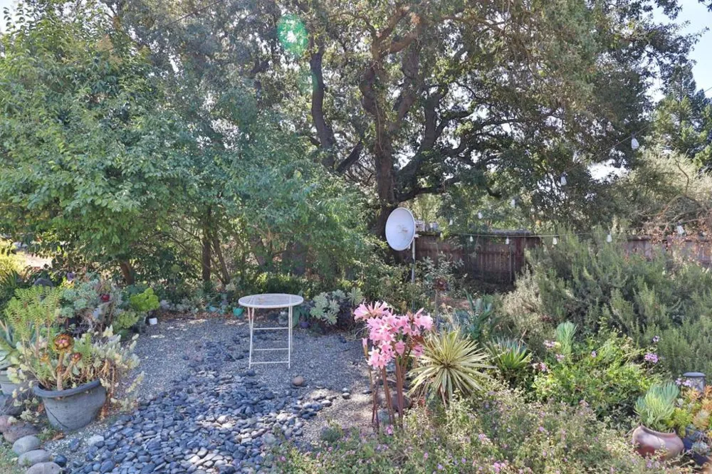 11705 Foothill Avenue Gilroy, CA 95020