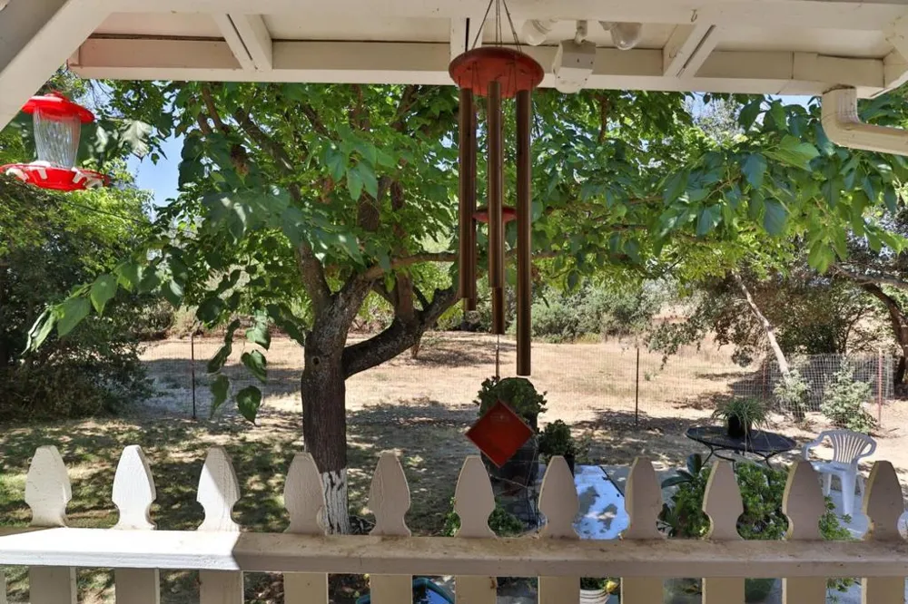 11705 Foothill Avenue Gilroy, CA 95020